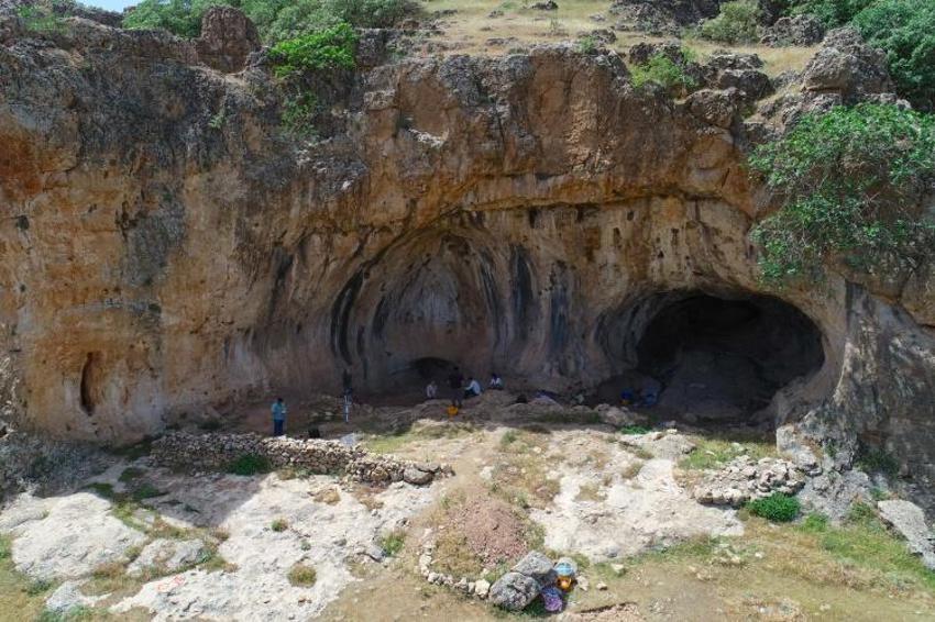 Mardin'in hazinesi mahallenin altından çıktı! 16 metre derinde bulundu: Altın gibi parlıyor