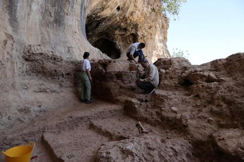 Mardin'in hazinesi mahallenin altından çıktı! 16 metre derinde bulundu: Altın gibi parlıyor