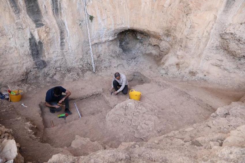 Mardin'in hazinesi mahallenin altından çıktı! 16 metre derinde bulundu: Altın gibi parlıyor