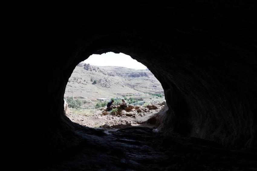 Mardin'in hazinesi mahallenin altından çıktı! 16 metre derinde bulundu: Altın gibi parlıyor