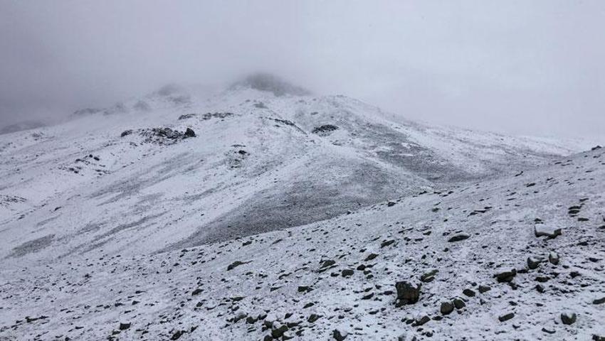 Kar yağışları 5 şehirde yaşayanlara sürpriz yaşattı! Rize, Trabzon, Bayburt, Gümüşhane ve Erzurum beyaza büründü