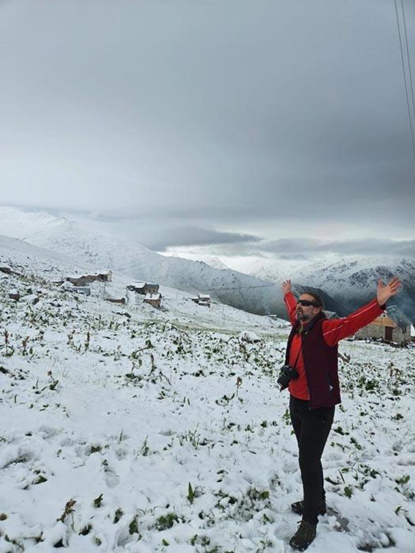 Kar yağışları 5 şehirde yaşayanlara sürpriz yaşattı! Rize, Trabzon, Bayburt, Gümüşhane ve Erzurum beyaza büründü
