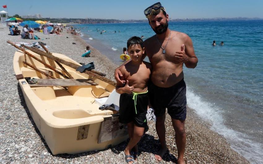 Denizin dibini temizlemek için daldı: Antalya'da karşılaştığı manzarayı polise haber verdi