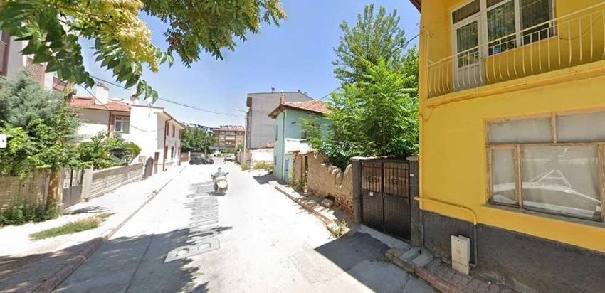Konya'da türbenin yanında satışa çıktı: Çok sayıda daire var! Tarihi açıklandı