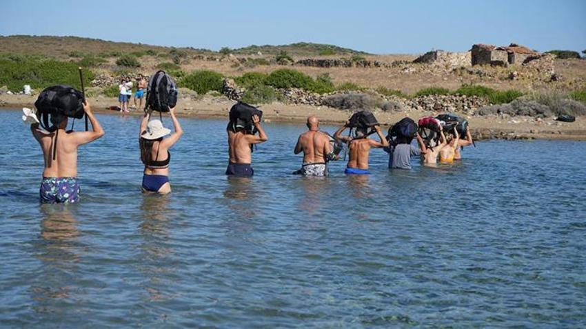 Ayvalık'ın gizemli yolu! Bir adadan diğerine yürüyerek gittiler; İlk defa böyle bir yer gördüm