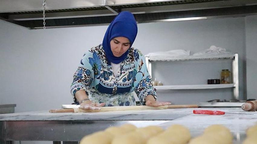 Bursalı kadınlar birlik olup para kazanmaya başladı! Özel siparişlere yetişemiyorlar