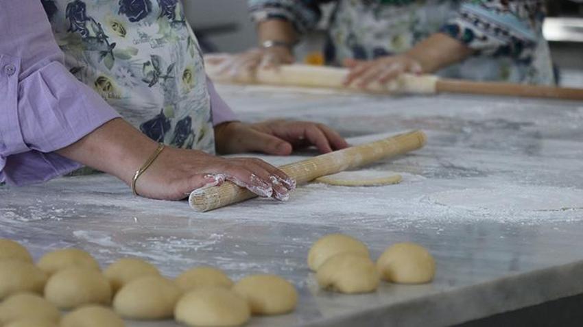 Bursalı kadınlar birlik olup para kazanmaya başladı! Özel siparişlere yetişemiyorlar