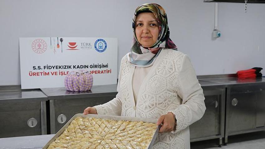 Bursalı kadınlar birlik olup para kazanmaya başladı! Özel siparişlere yetişemiyorlar