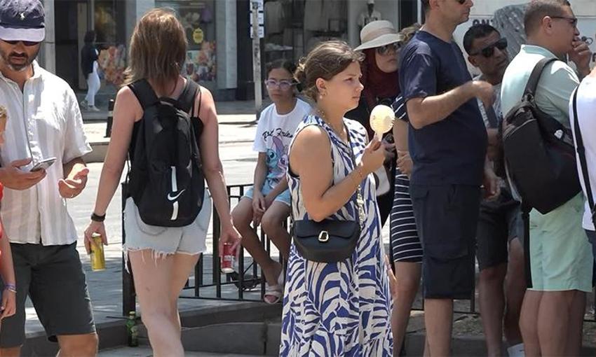 Antalyalılar bile böylesini yaşamadı! Deniz görünmüyor, Beydağları bulutların altında...