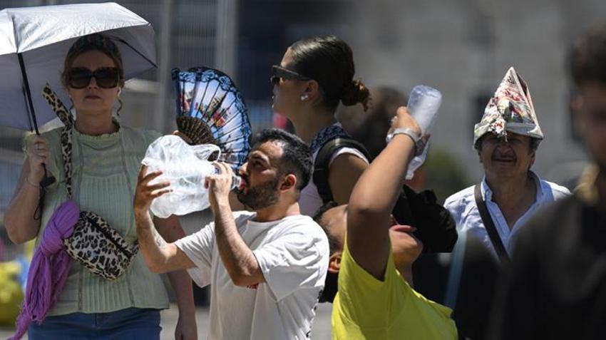 Son 55 yılın rekoru kırıldı: İzmir'de böylesi görülmedi! Bakanlık ve MGM art arda duyurdu: Daha da artacak