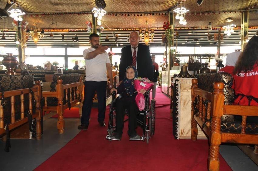 Varlıkta da yoklukta da bırakmadılar: Eskişehir'in örnek çiftinden yarım asrı aşan aşk! 54 yıllık evliliğin sırrı ortaya çıktı!