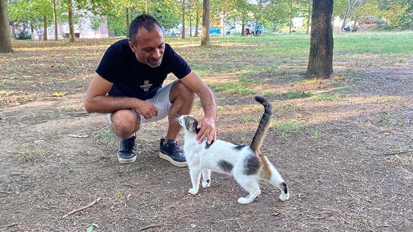 Kocaeli'nde sokak sokak onu arıyor! Bulana para ödülü verecek; Gözyaşlarını tutamadı