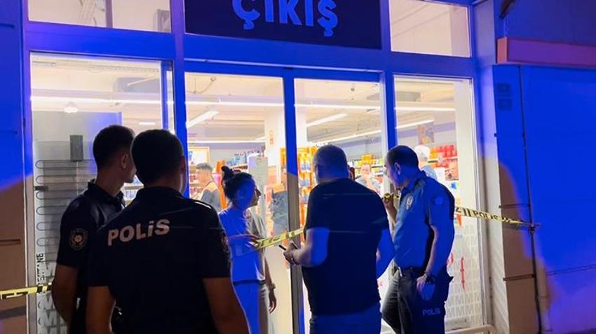 Markette dehşet sa&#231;tı! Anne ve 14 yaşındaki kızını yaraladı! Bursa polisi kıskıvrak yakaladı