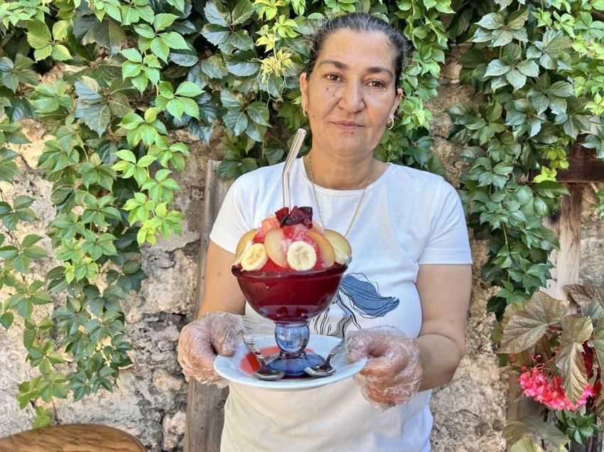 11 yıl önce bir iş keşfetti: Genç kadın Hatay'ın en meşhuru oldu! Dükkanı dolup taşıyor