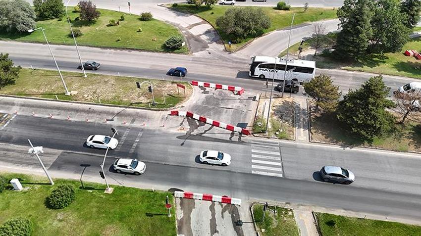 Eskişehir'in kalbine neşter vuruldu, Tepebaşı kavşağı kapatıldı: İşte ilk fotoğraflar