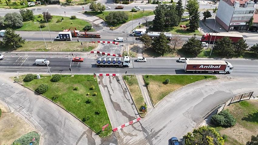 Eskişehir'in kalbine neşter vuruldu, Tepebaşı kavşağı kapatıldı: İşte ilk fotoğraflar