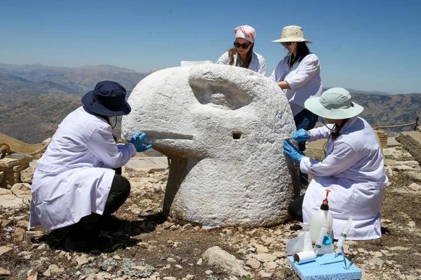 Nemrut Dağı'na nano kireç dokunuşu: Dev eserlere yeni yöntem uygulandı