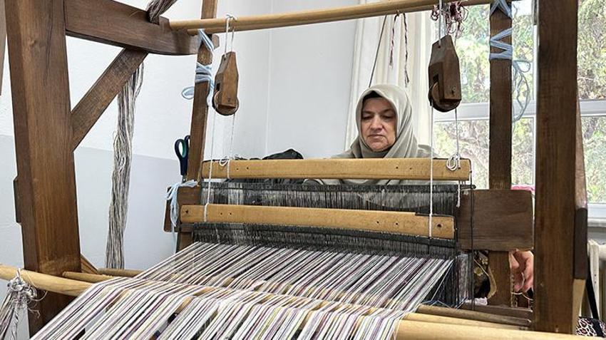 Babaannesinden öğrendi meslek sahibi oldu! 11 yaşında ustalaştı, Taraklı'ya taşınıp maaş sahibi oldu