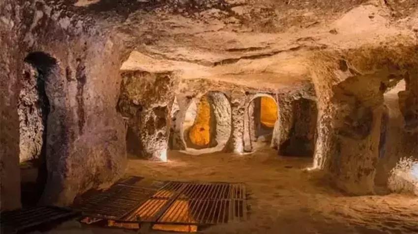 Köyde hiç kimse cesaret edemedi! İçi altın dolu mağara Adana'da bulundu: Bakınca taşlar yer değiştiriyor