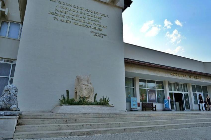 Kapıya gelen turistler şaştı kaldı: Antalya'da kapatılma kararının nedeni belli oldu