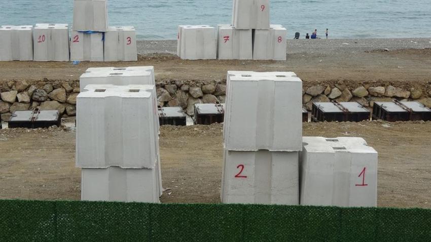 Karadeniz'in hırçın dalgaları balıkçıları canından bezdirdi! Binlerce lira değerinde zarar uğratınca harekete geçildi