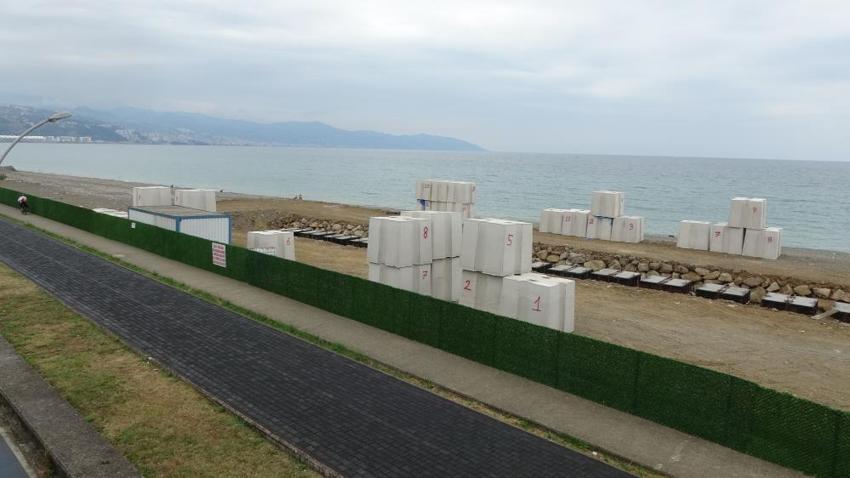 Karadeniz'in hırçın dalgaları balıkçıları canından bezdirdi! Binlerce lira değerinde zarar uğratınca harekete geçildi