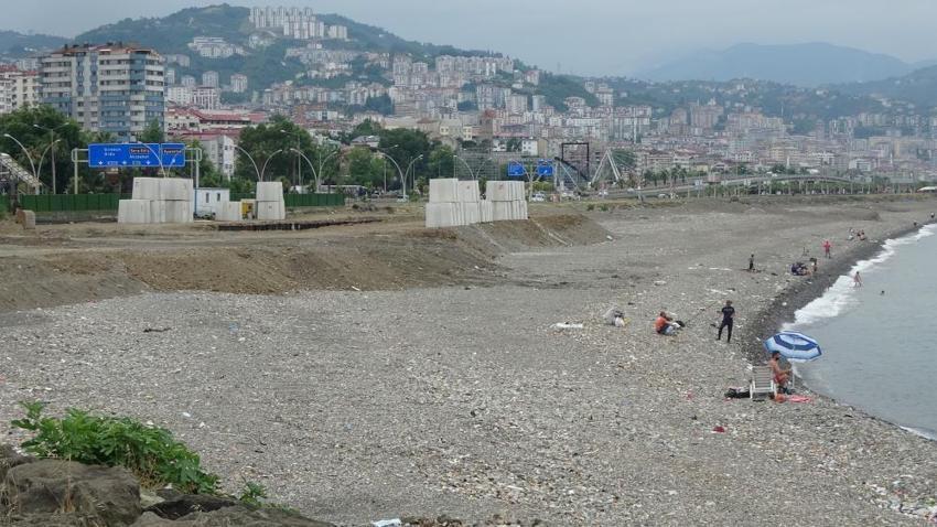 Karadeniz'in hırçın dalgaları balıkçıları canından bezdirdi! Binlerce lira değerinde zarar uğratınca harekete geçildi