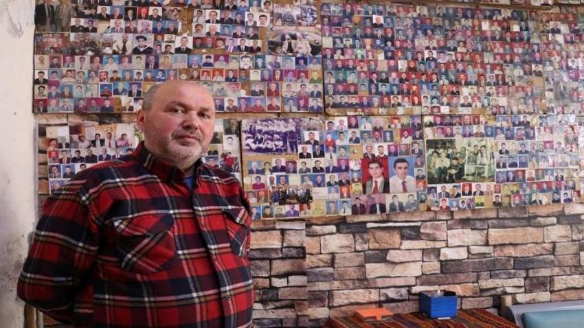 Trabzonlu berber dükkanın köşesine kurdu: Gelen geçen bakıyor! 34 yıl önce başladı, 3 bin kişiyi biriktirdi