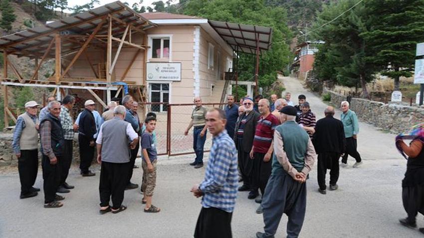 'Köy Konağı' diye alınan bina muhtarın çıktı! Köylü gerçeği yıllar sonra öğrendi