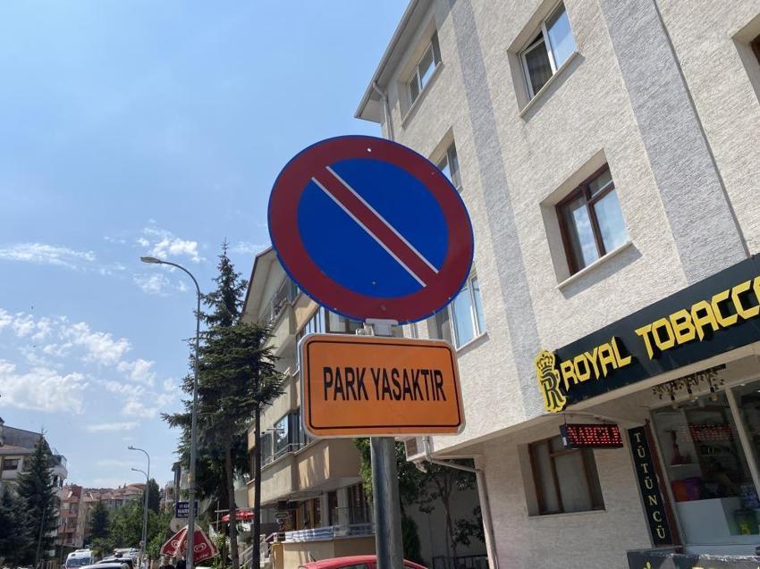 Eskişehir'de hiç kimse bu tabelayı görmüyor: Sürücüler kolayını buldu