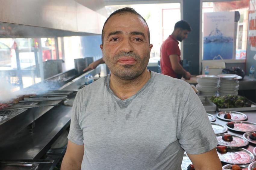 Diyarbakır'da 45 derece kavurucu sıcağa rağmen lezzetten vazgeçmiyorlar!