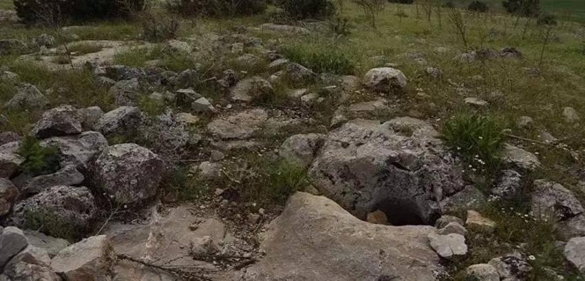 Konya'da 40 kapısı var, son odası altın dolu! Köylüler akın ediyor: Hazineyi incir ağaçları sarıyor!