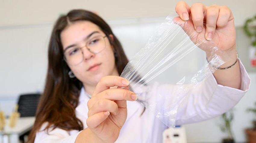 Kocaeli'nden Kuzey Kutbu'na gidip ortaya çıkardı! Lise öğrencisi Elif projesiyle çığır açacak