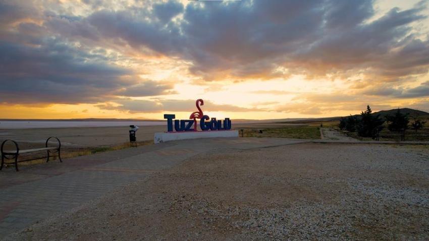 Türkler farkında değil, turistler akın ediyor! Her gün batımı oraya koşuyorlar