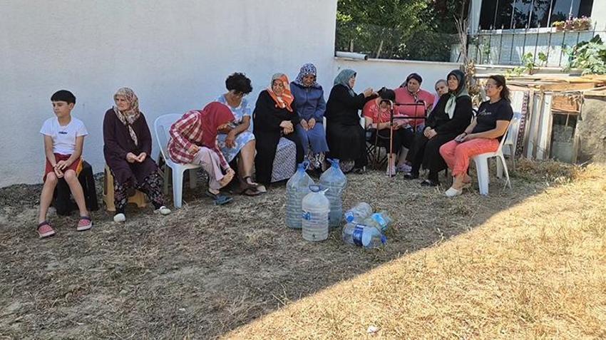 Tekirdağlılar tedirgin! Musluklardan yeşil su aktı, mahalleli isyan etti