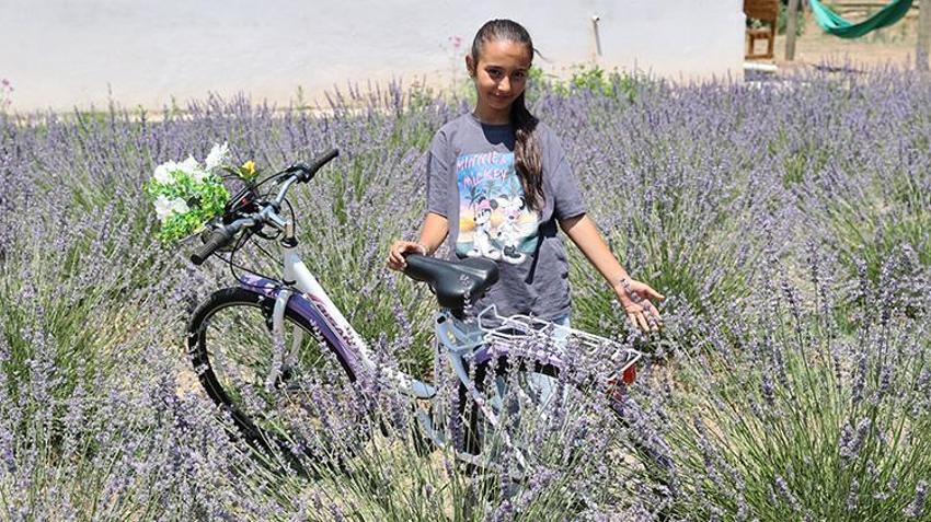 Şehir hayatını bıraktı, köyünde üretmeye başladı; Eşinin hastalığına çözüm ararken servet kazandı!