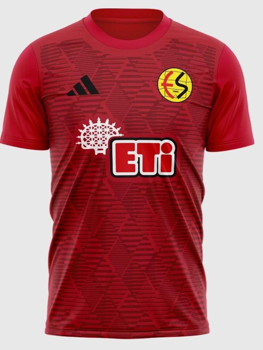 Eskişehirspor'un yeni formaları satışa çıktı! İşte fiyatları