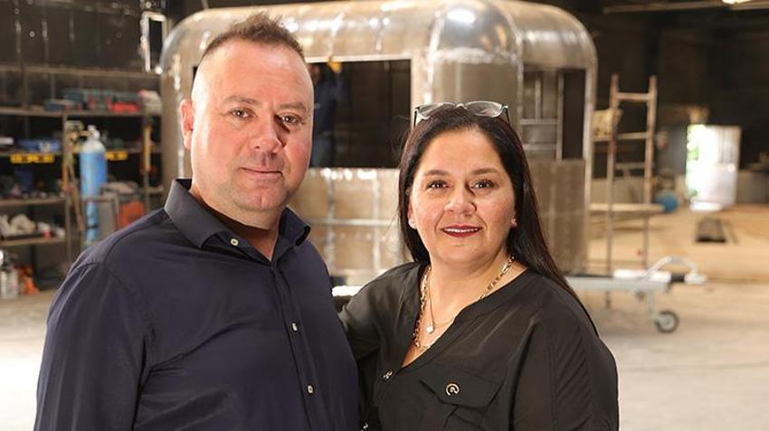 Mühendis karı koca kahve içerken bu işi yapmaya karar verdi! 'Biz bunun daha iyisini yaparız' deyip fabrika kurdular