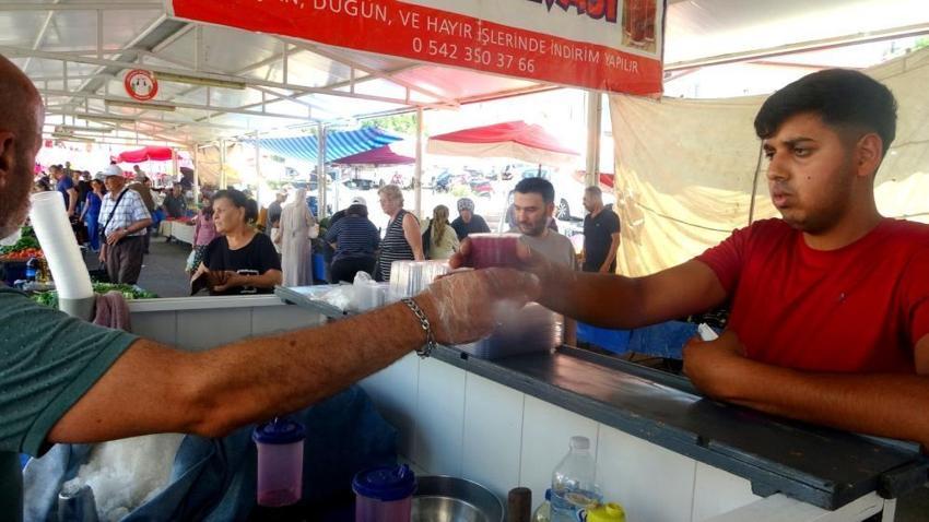 Muğla'da sıcağa çare bulundu! Doğal serinleme yöntemi; kar helvası