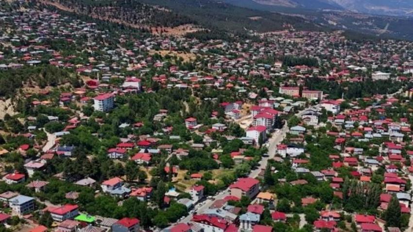 Sıcak yüzünden ilçenin nüfusu 20 kat arttı! Adana'da göç başladı: Akın akın gidiyorlar