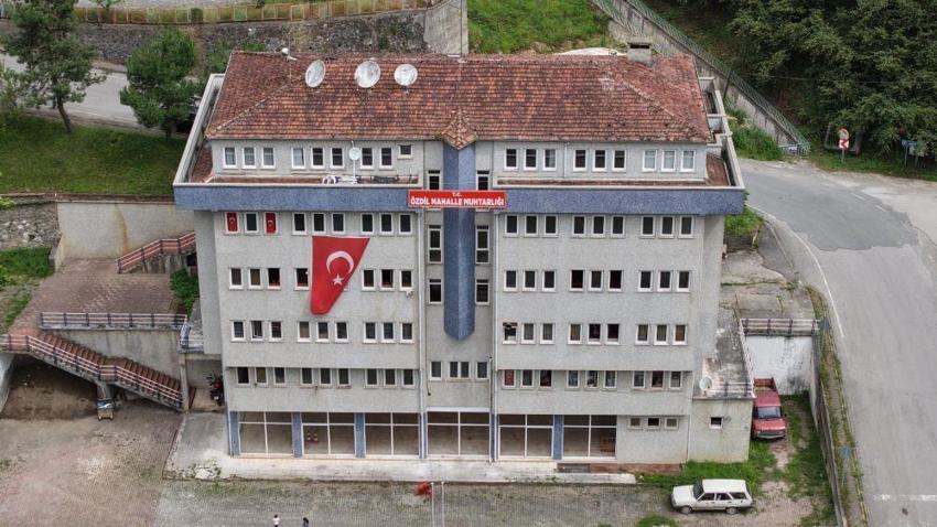 Trabzon'da 5 katlı muhtarlık binası! Gerçek ortaya çıktı: Muhtar sanki bir şatoda duruyormuş gibi