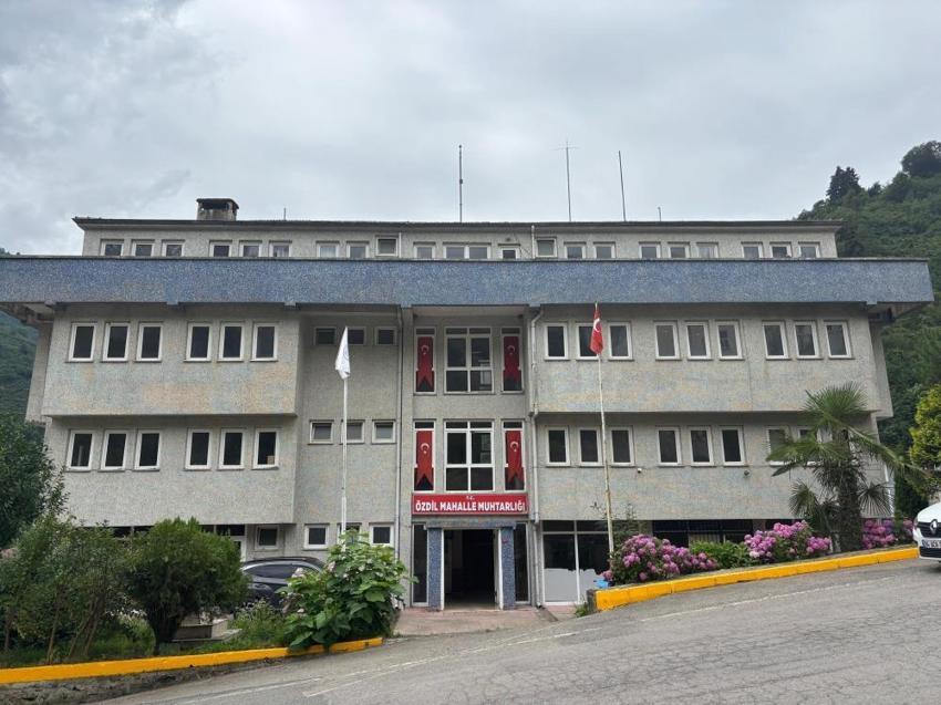 Trabzon'da 5 katlı muhtarlık binası! Gerçek ortaya çıktı: Muhtar sanki bir şatoda duruyormuş gibi