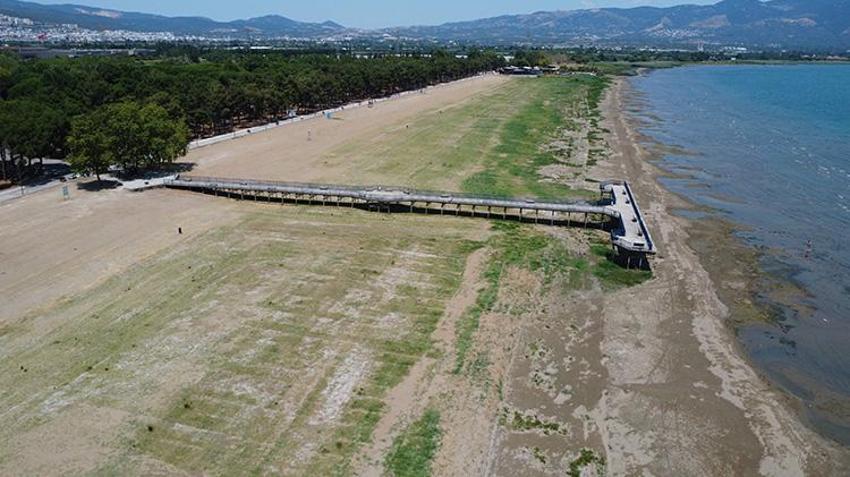 İznik Gölü'ndeki değişim şoke etti! Bir zamanlar deniz otobüslerinin yanaştığı iskele karada kaldı
