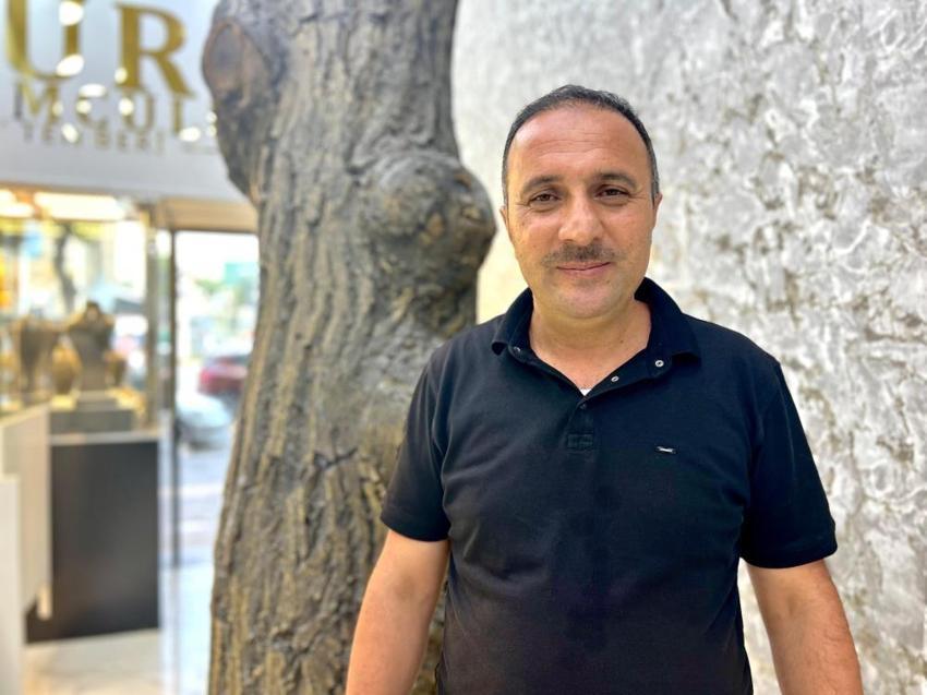 Van'daki kuyumcuda altın değerinde ağaç! Özel bölmeyle koruma altına alındı