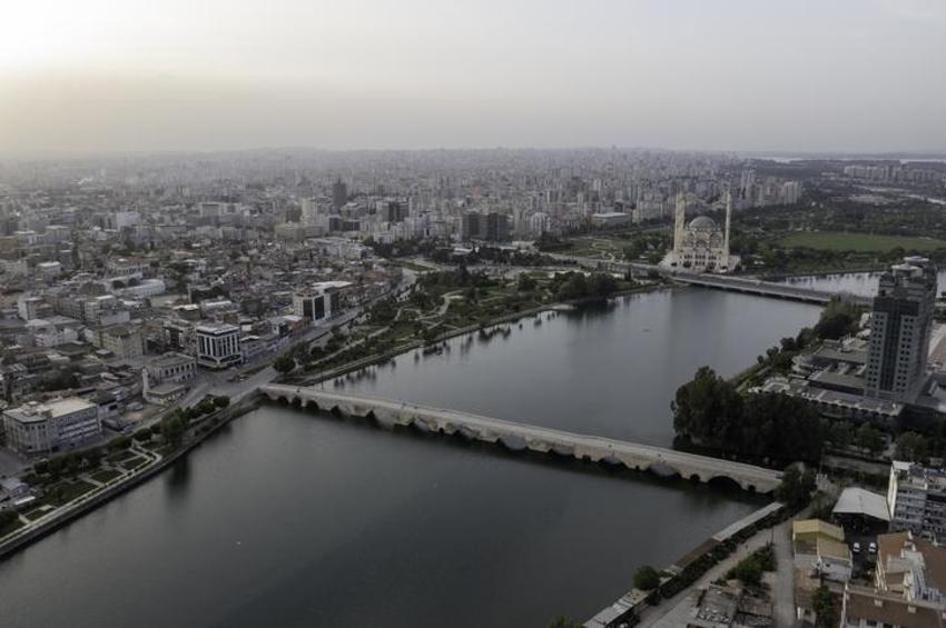 Dünya'nın en eski köprüsü sahipsiz kaldı! Adanalılar çağrıda bulundu: 'Harekete geçilmeli'