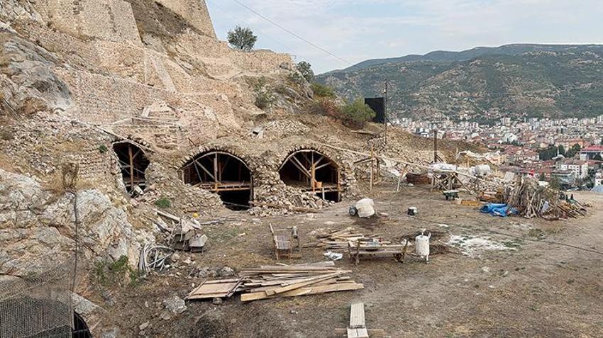 Tarihin katman katman biriktiği şehirde harekete geçildi! Belediye başkanı mahzene indi