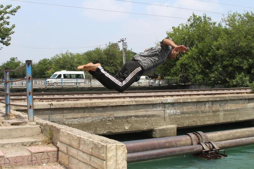 Adana'da sulama kanalarında tehlikeli serinlik! Her yıl onlarca kişi ölmesine rağmen durmuyorlar