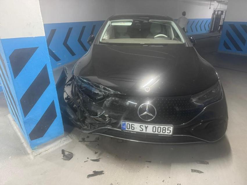 İzmir'de bir vale 7 milyonluk aracı kullanılamaz hale getirdi! 'Bir saat boyunca benden gizlediler'