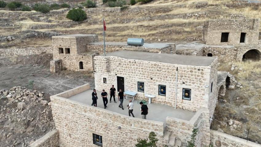 Şırnak'ta koca bir köy mağaradan oluşuyor! Arkeologlar keşfetti: Valilik kolları sıvadı