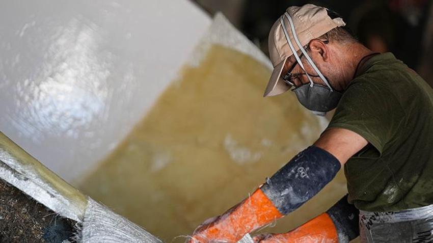 İzmir'de vatandaşlar su kesintilerine çözüm buldu! Fabrika siparişlere yetişmek için çift vardiya çalışmaya başladı
